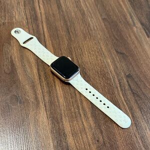 Apple 40 mm pink Smartwatch with various bands